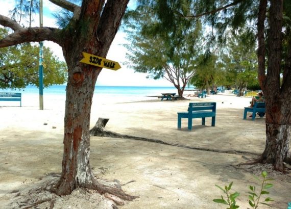 Utila - Public Beach 2